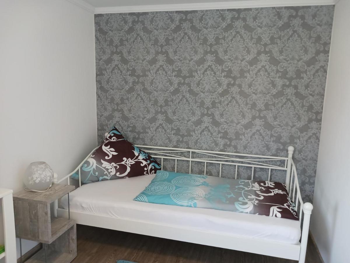 Apartamento Bei Den Geissens Aldersbach Exterior foto